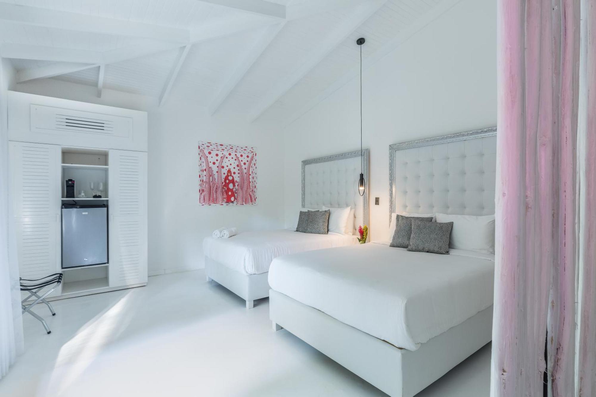 Gigi Brown Beachfront Santa Teresa مال باييس المظهر الخارجي الصورة